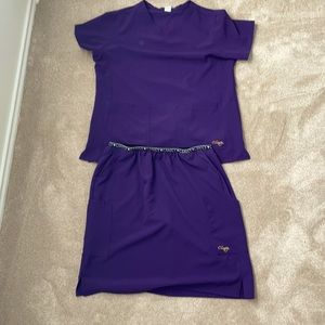 C. Saucy Women’s Scrub Skirt and Scrub Top set size L